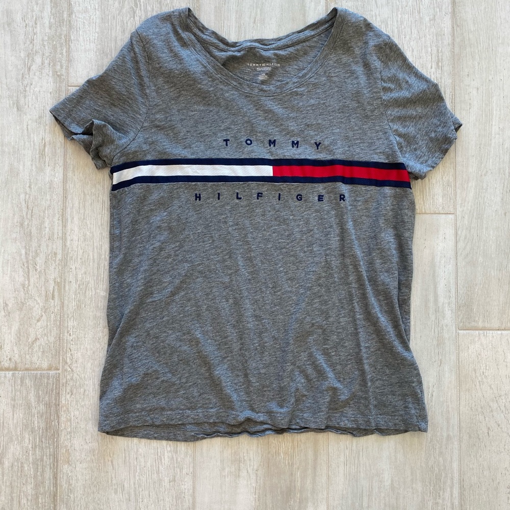 tommy hilfiger tee